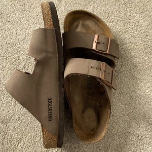 size 39 birkenstock’s